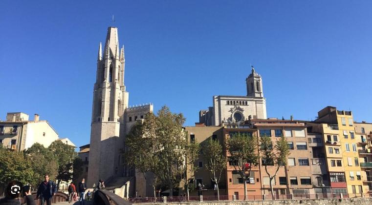 Apartamento Con Encanto Y Terraza En Barri Vell De Girona, El Cul De La Lleona المظهر الخارجي الصورة